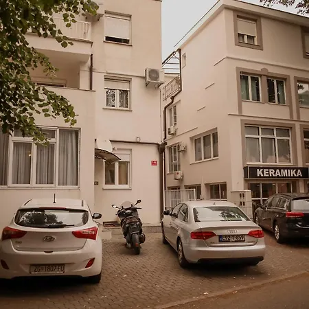 Neo Apartment